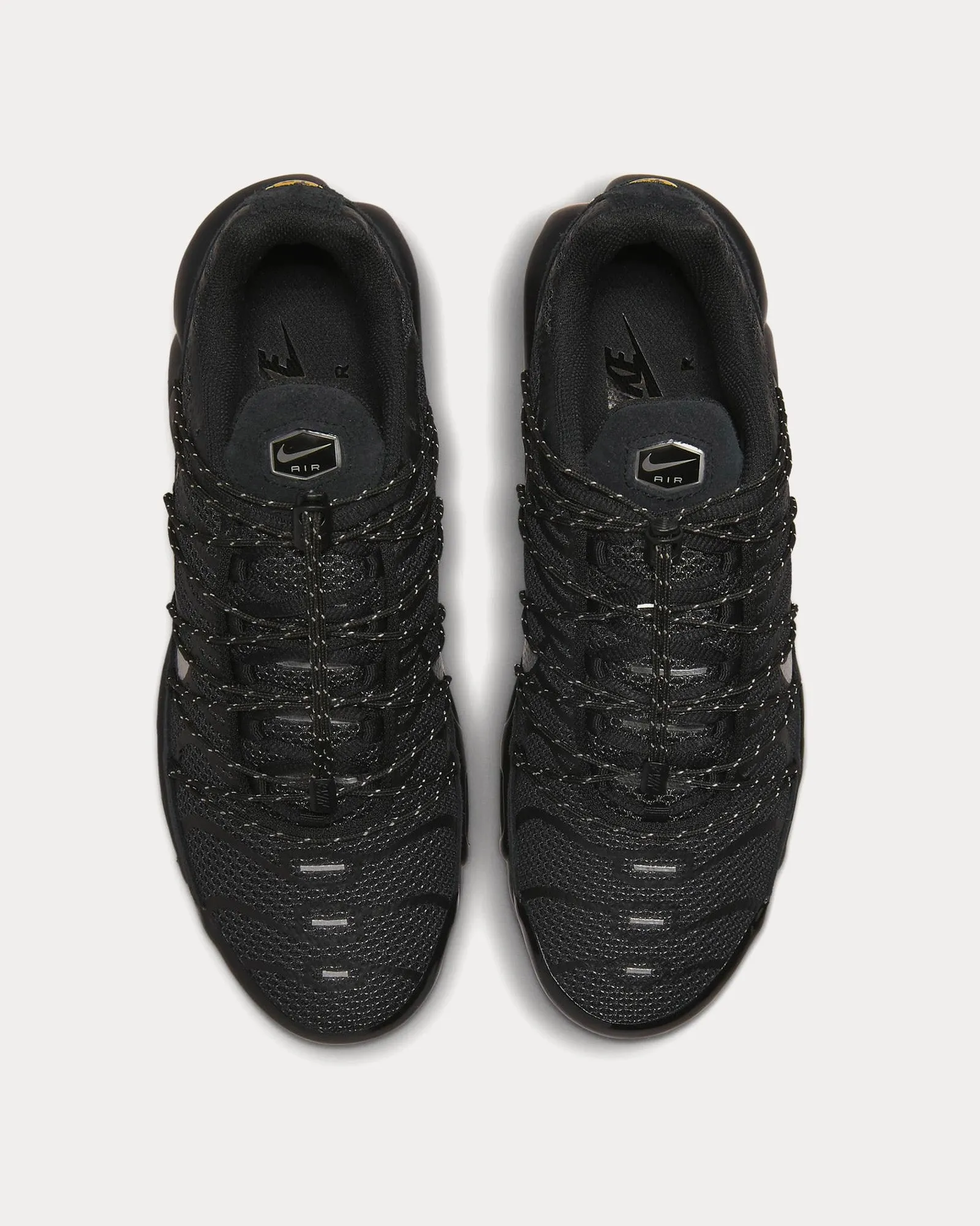 Air Max Plus Utility Black / White / Metallic Silver Low Top Sneakers