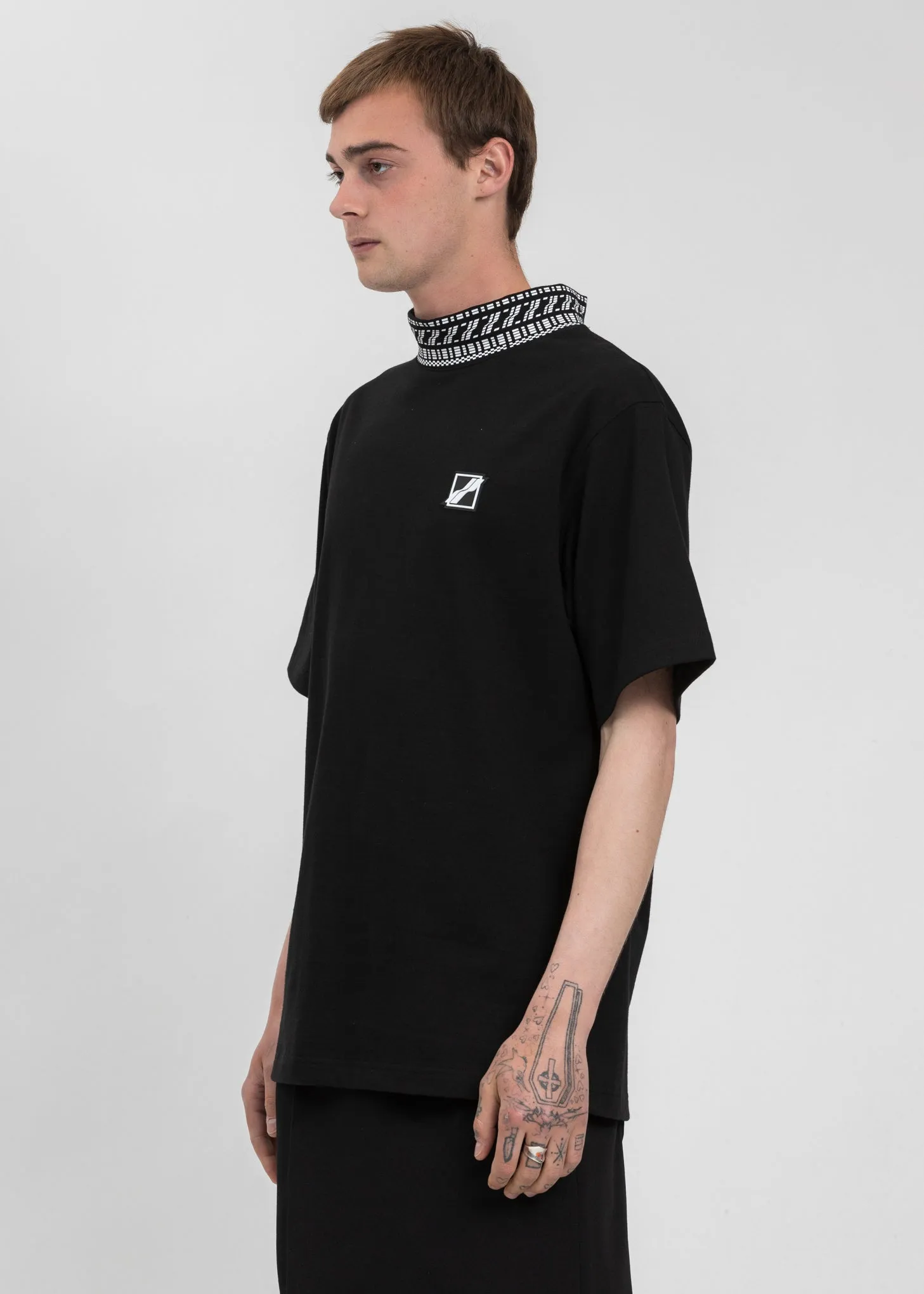 Black High Neck Logo 1/2 T-Shirt