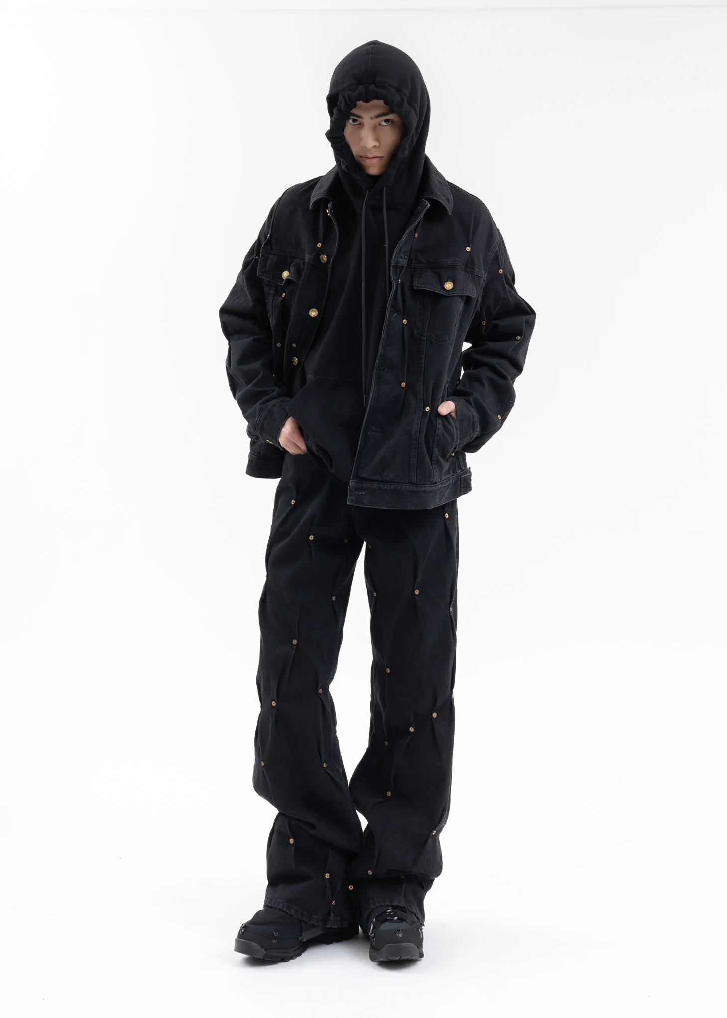 BLACK MULTI RIVET DENIM JACKET