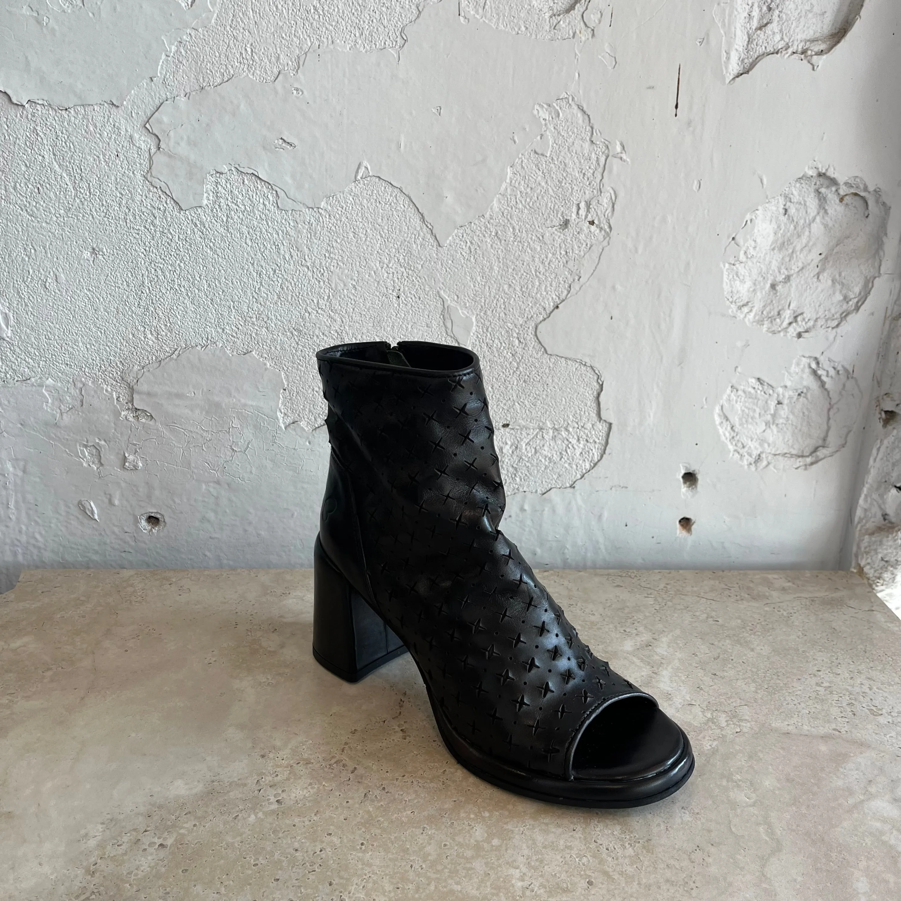 Felmini D799 Black