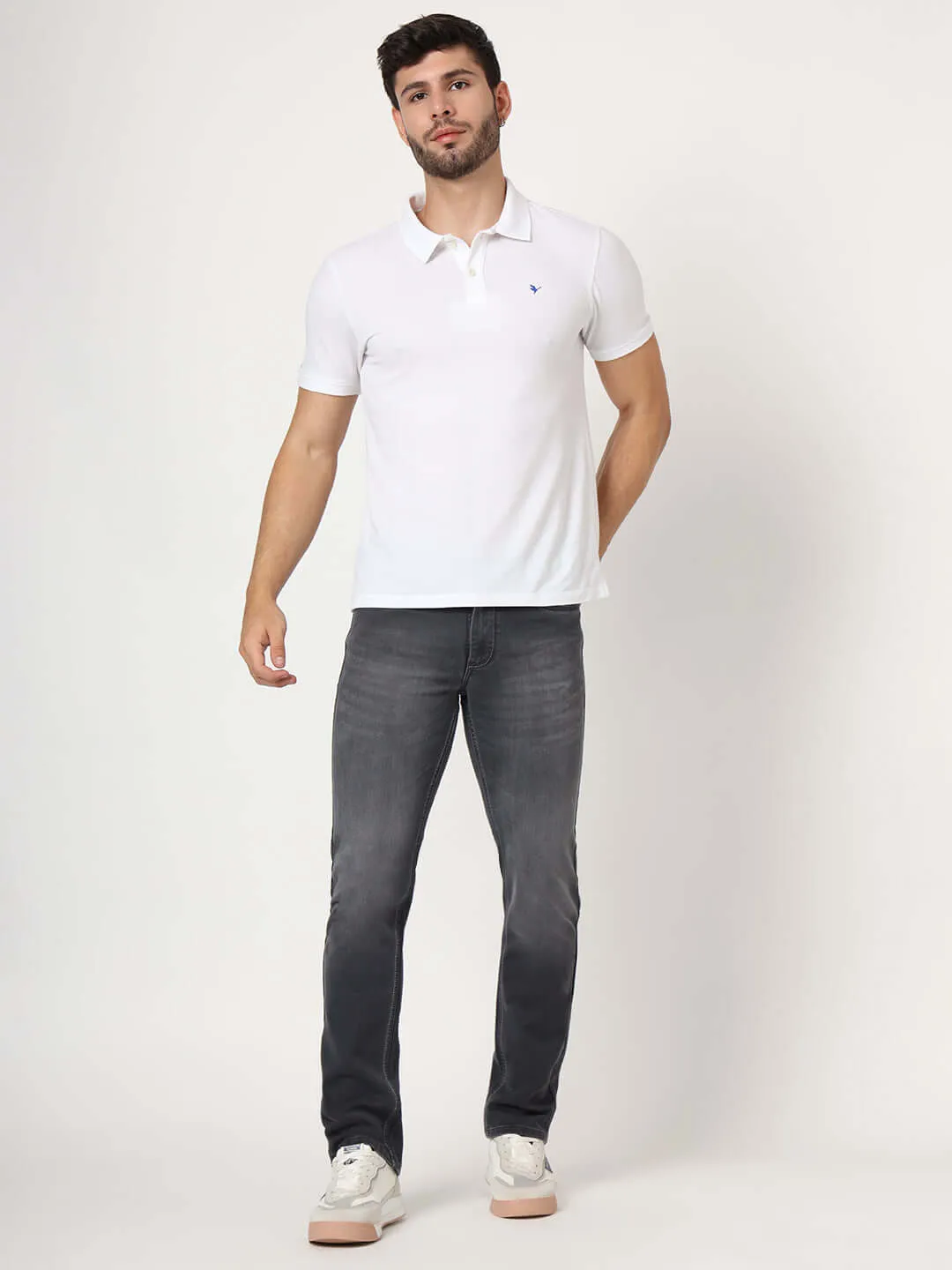 Premium Men'S Charcoal Relaxed-Fit Jeans