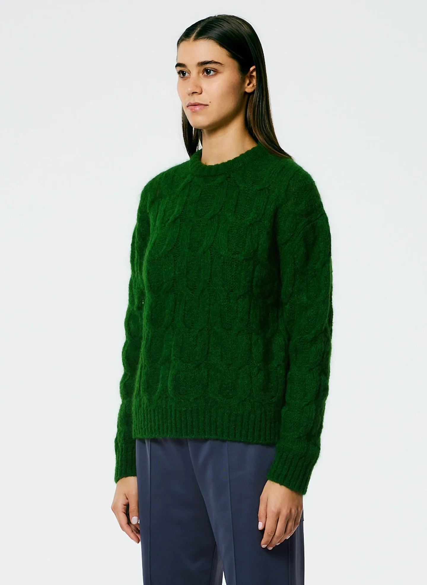 Soft Mohair Cable Crewneck Easy Pullover