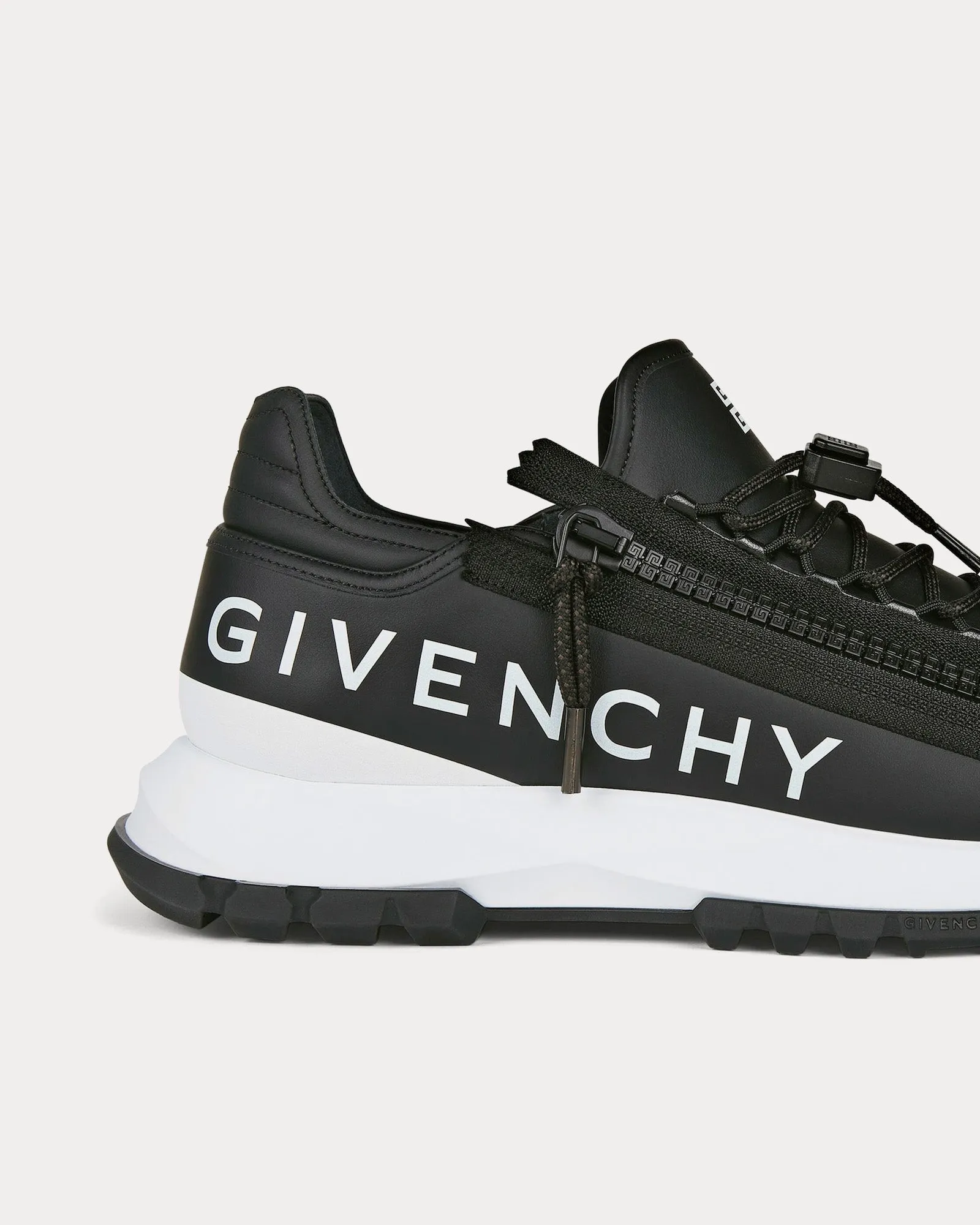 Spectre Runner Leather With Zip Black Low Top Sneakers