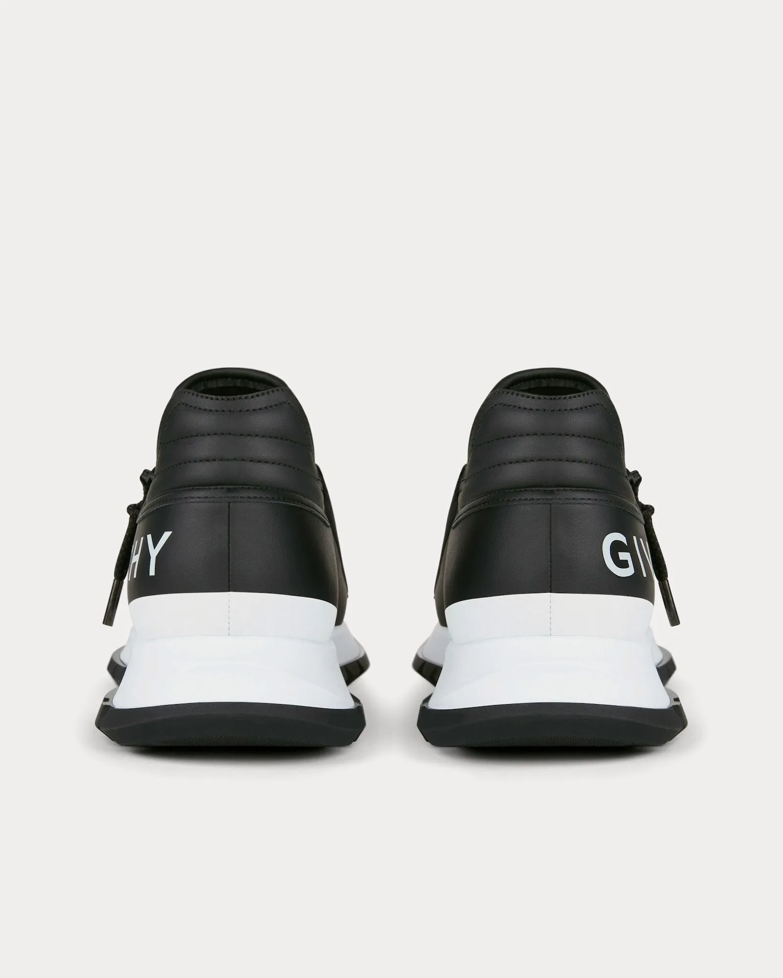 Spectre Runner Leather With Zip Black Low Top Sneakers