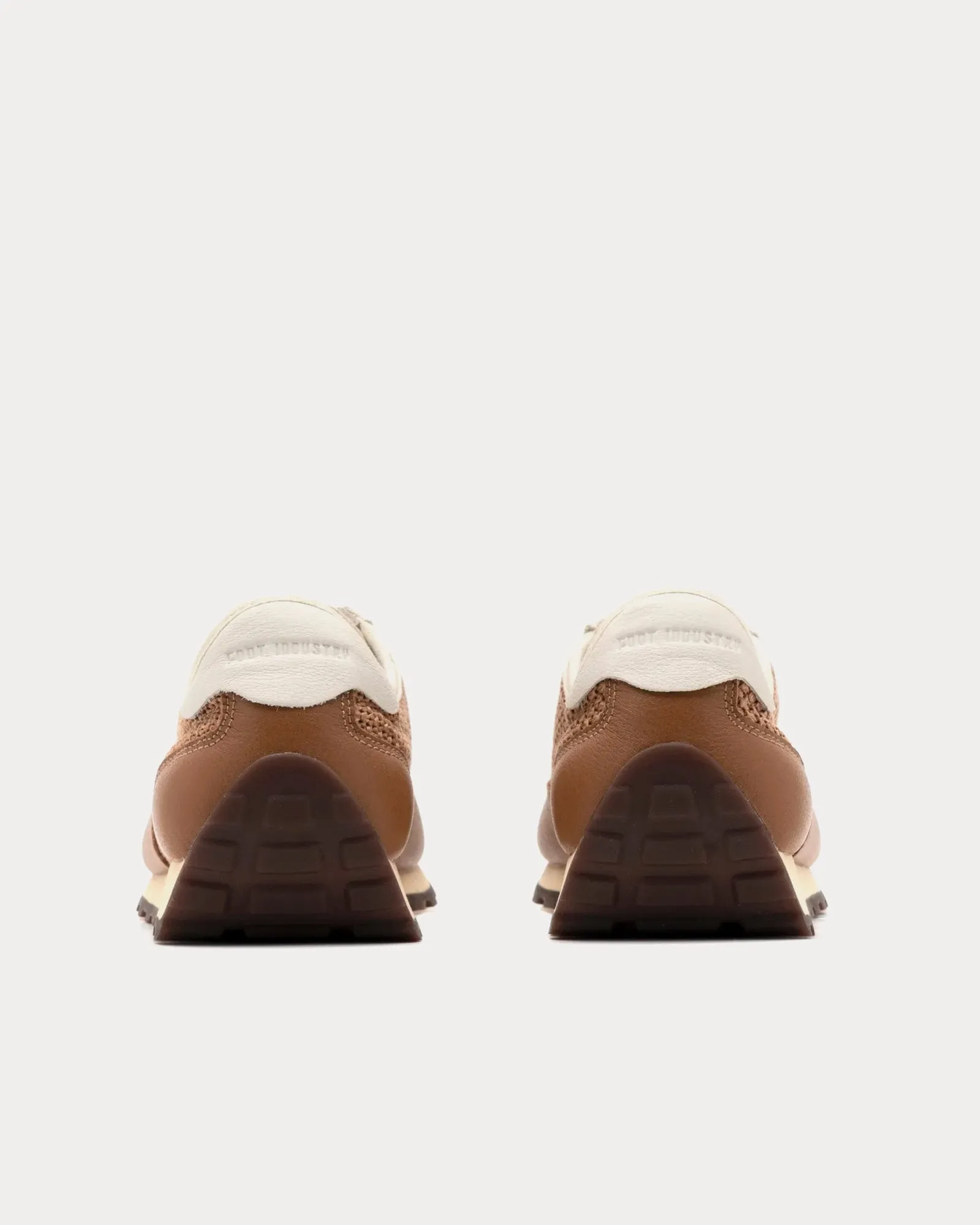 Straw Running Brown / Antique White Low Top Sneakers