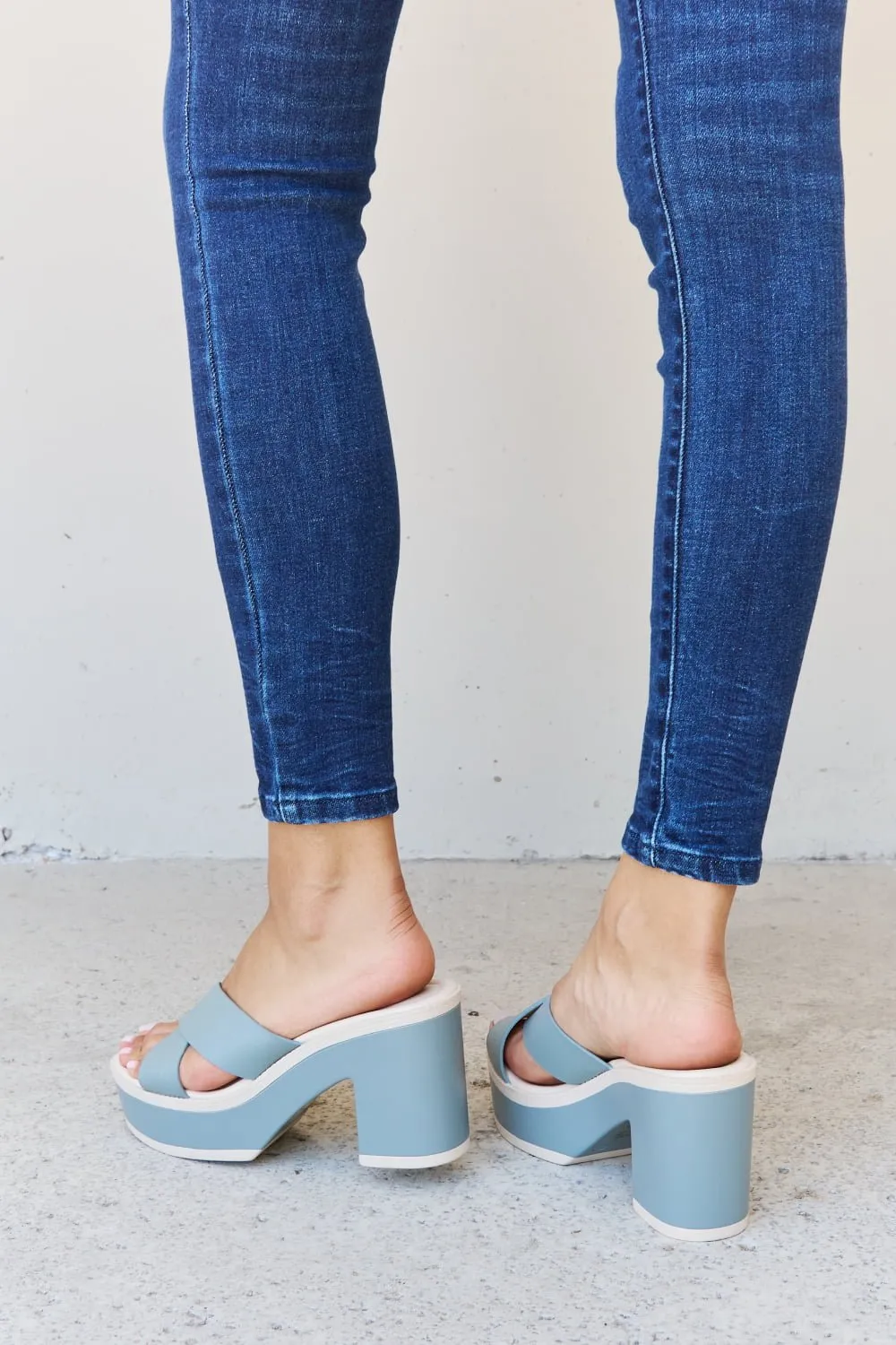 Vegan Leather Contrast Platform Sandals in Light Blue