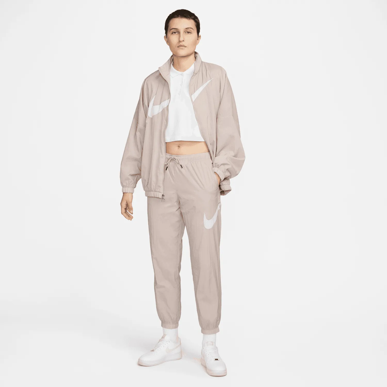 WOMEN'S NIKE SPORTSWEAR ESSENTIALS "MID RISE PANTS"